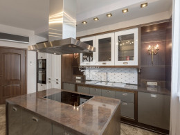 Усачёва улица, 2с3