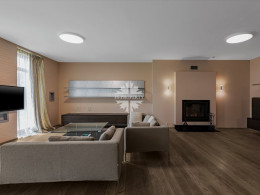 Молочный переулок, 1