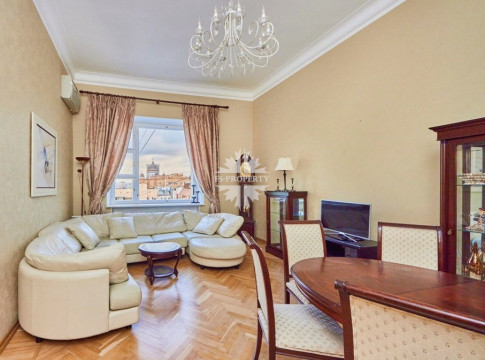 Староконюшенный переулок, 19