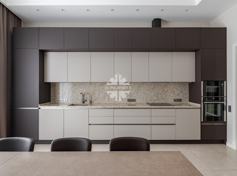 Трубецкая улица, 12